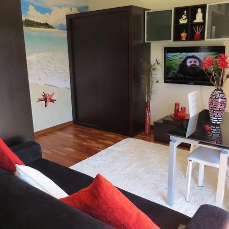 Estudio De Luxo Em Condominio Privado Com Piscina 비아나도카스텔로 외부 사진